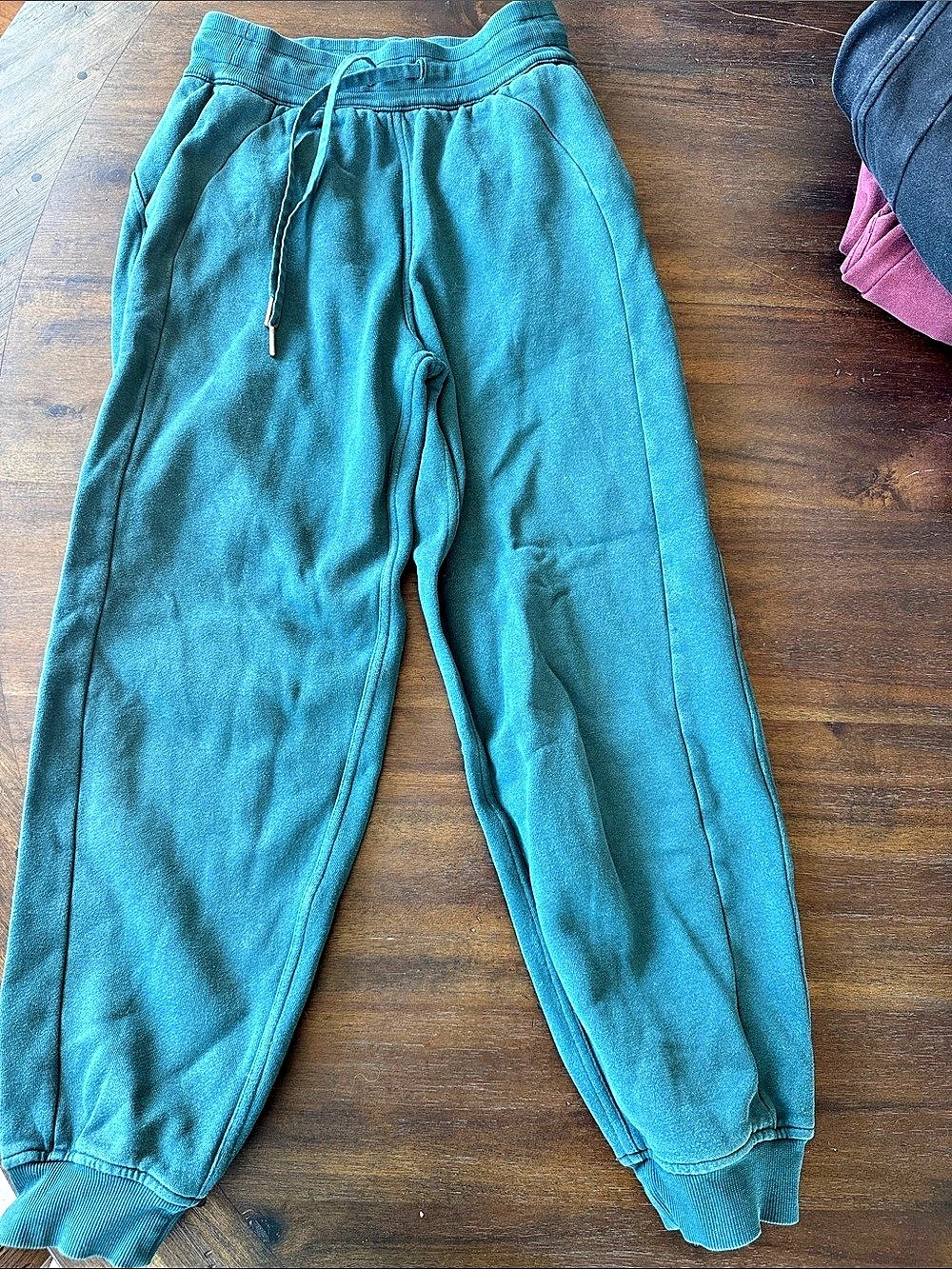 lululemon Girls Jogger Scuba Sweatpants in Storm Teal Size 2
